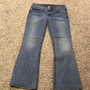 Silver Jeans AIKO Style